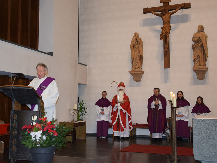 Der heilige Nikolaus in "Heilig Kreuz" Zierenberg